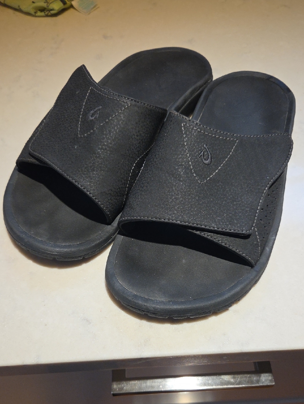 OluKai Nalu Men's Black Slip-On Slide Sandals